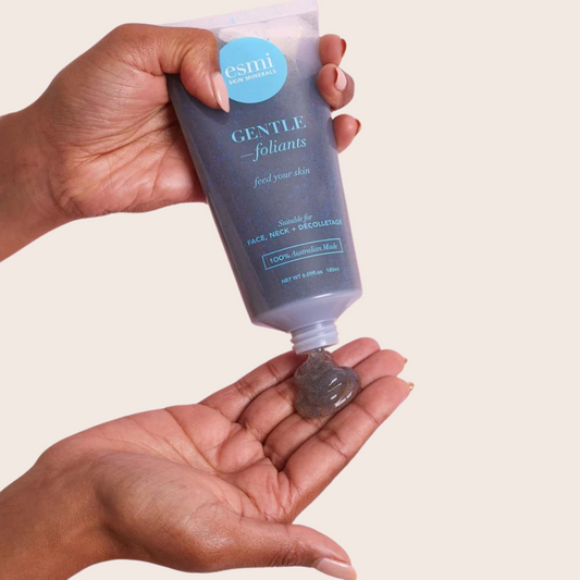 Hydrating and Ageless Volcanic Sand Gentle-Foliant